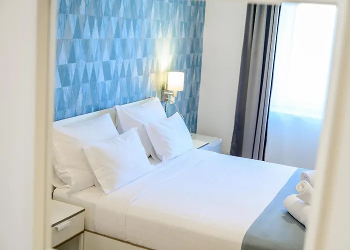 Wind Rose Pensión 3*